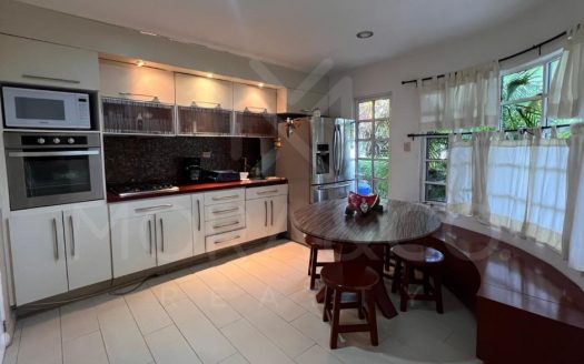 CASA EN VENTA EN PRIVADA CAPULINES  – CANCUN CENTRO