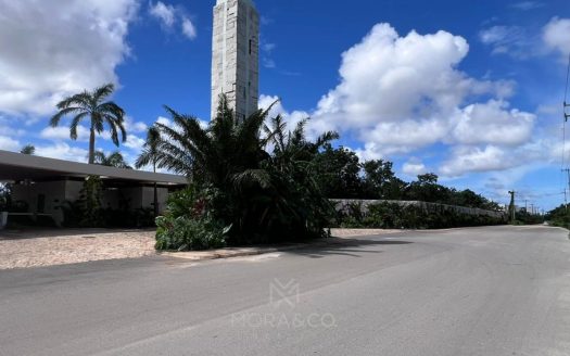 2 TERRENOS EN VENTA FRENTE A LOSANTOS (CANCÚN)